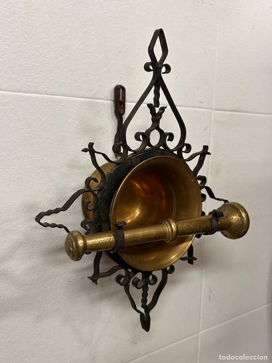 Antig&uuml;edades: Mortero de bronce con soporte - Foto 1