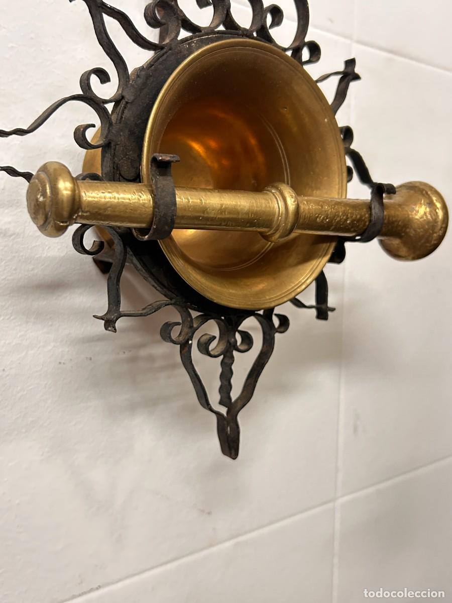 Antig&uuml;edades: Mortero de bronce con soporte - Foto 2