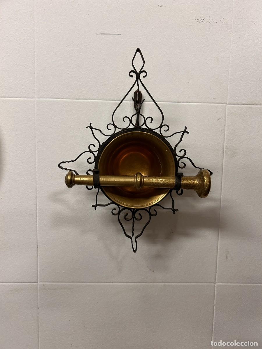 Antig&uuml;edades: Mortero de bronce con soporte - Foto 4