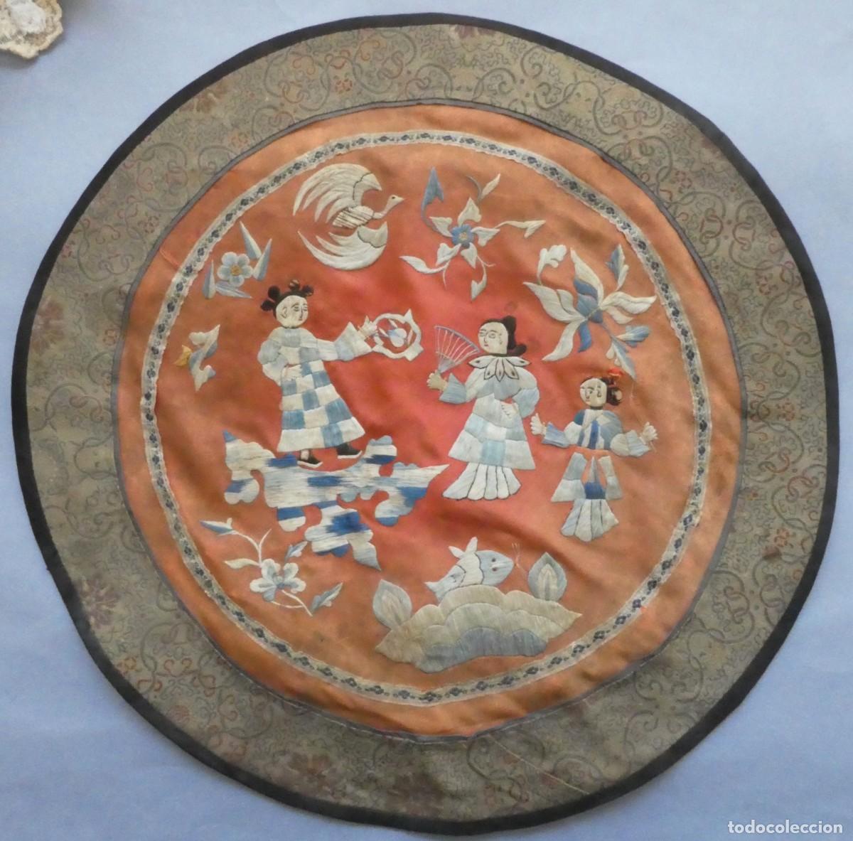 Antig&uuml;edades: ANTIGUO TAPETE ORIENTAL BORDADO SOBRE SEDA