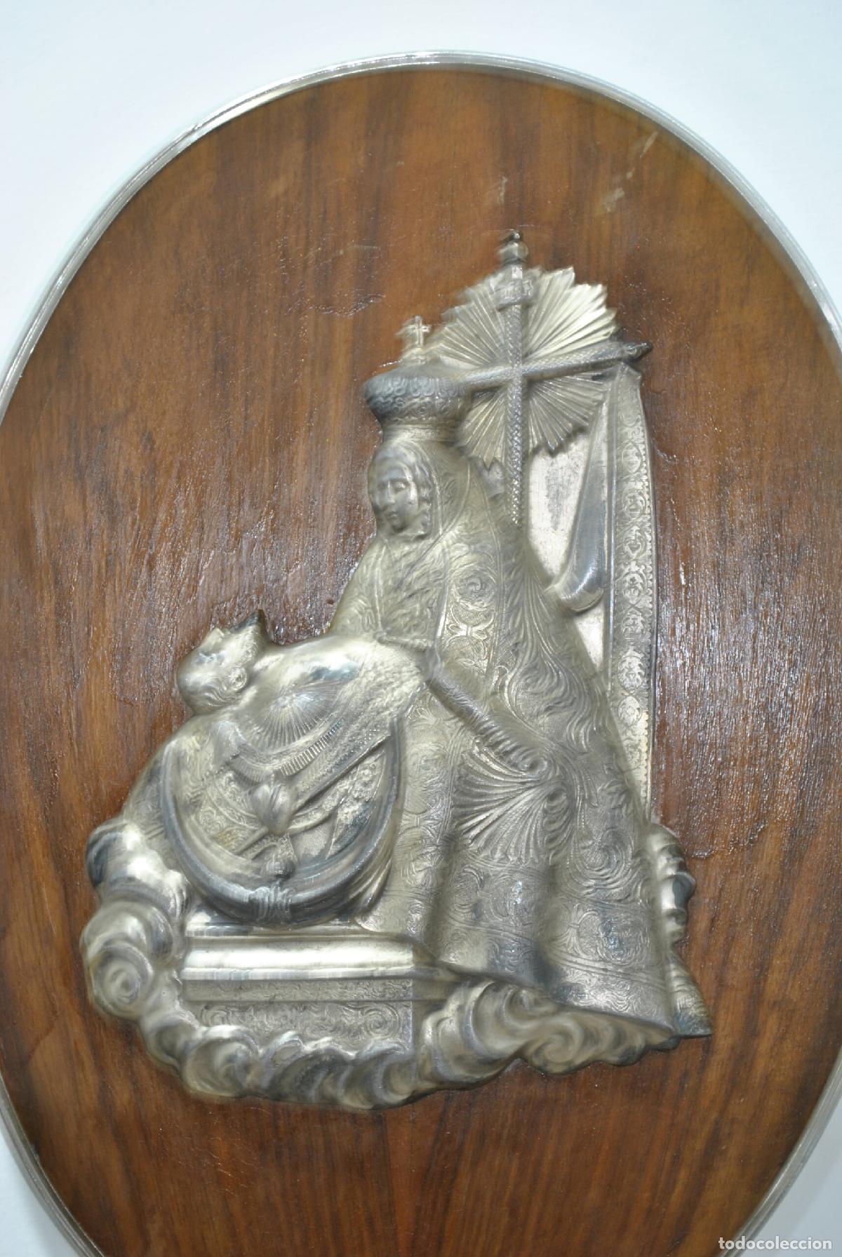 Antig&uuml;edades: Cuadro madera relieve Virgen de la Piedad - Foto 2