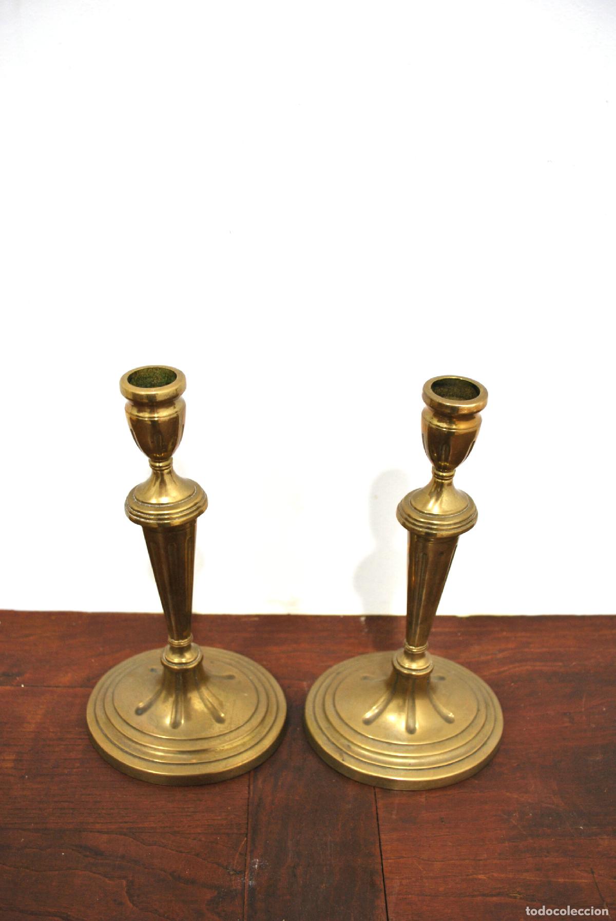 Antig&uuml;edades: Pareja candelabros bronce 1 vela - Foto 2