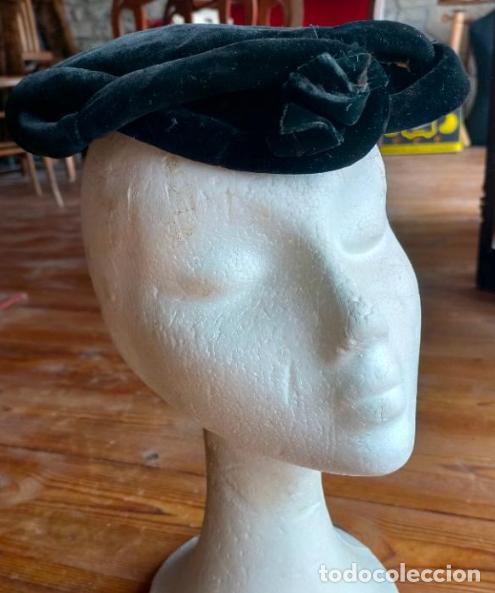 Antiguidades: Antiguo sombrero de terciopelo / pamela de se&ntilde;ora o dama color negro marca Mart&iacute; Mart&iacute; a&ntilde;os 20-30