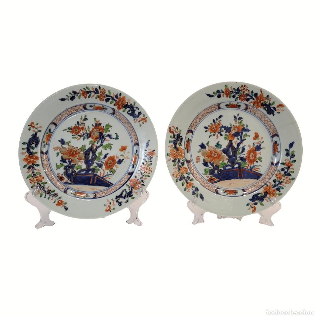 Antig&uuml;edades: Pareja platos porcelana Imari, Compa&ntilde;&iacute;a Brit&aacute;nica Indias Orientales, Dinast&iacute;a Qing, 1790 - China