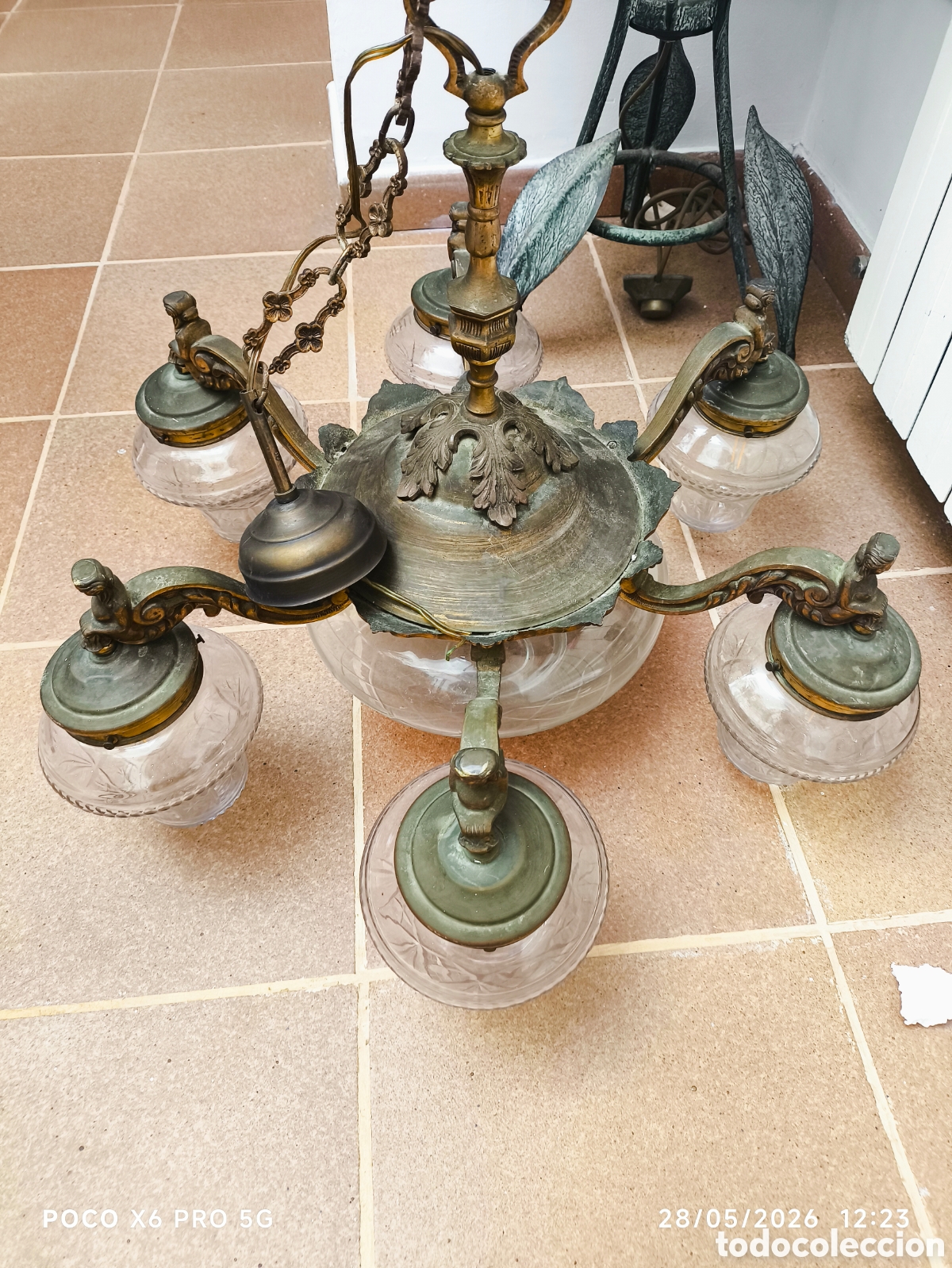 Antig&uuml;edades: L&aacute;mpara de techo antigua de estilo modernista/Art D&eacute;co, fabricada en bronce fundido o lat&oacute;n macizo c