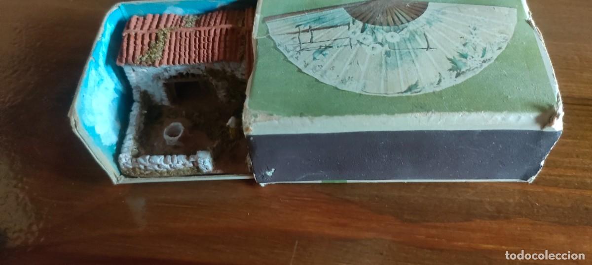 Antig&uuml;edades: Lote de souvenirs variados - Foto 17