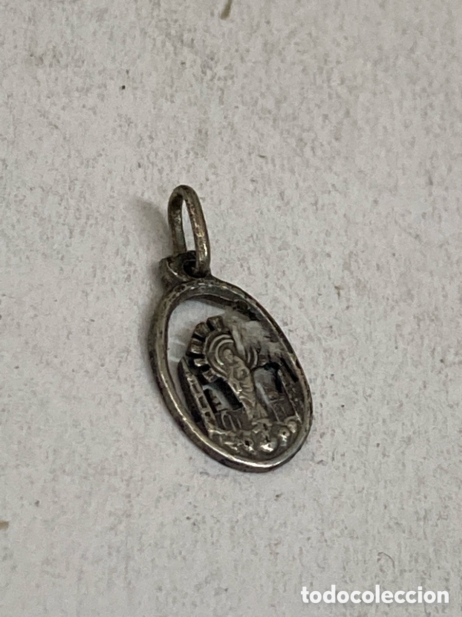 Antig&uuml;edades: Medalla de plata religiosa C596 - Foto 1