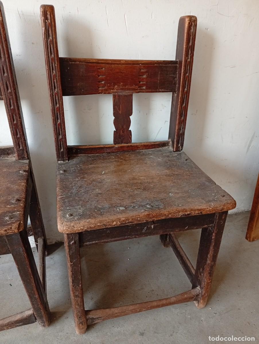 Antig&uuml;edades: DOS SILLAS CENTENARIAS DE MADERA - Foto 3