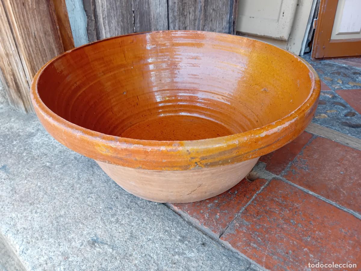 Antig&uuml;edades: Lebrillo de barro cocido y vidriado d&eacute;cada de los 50/60