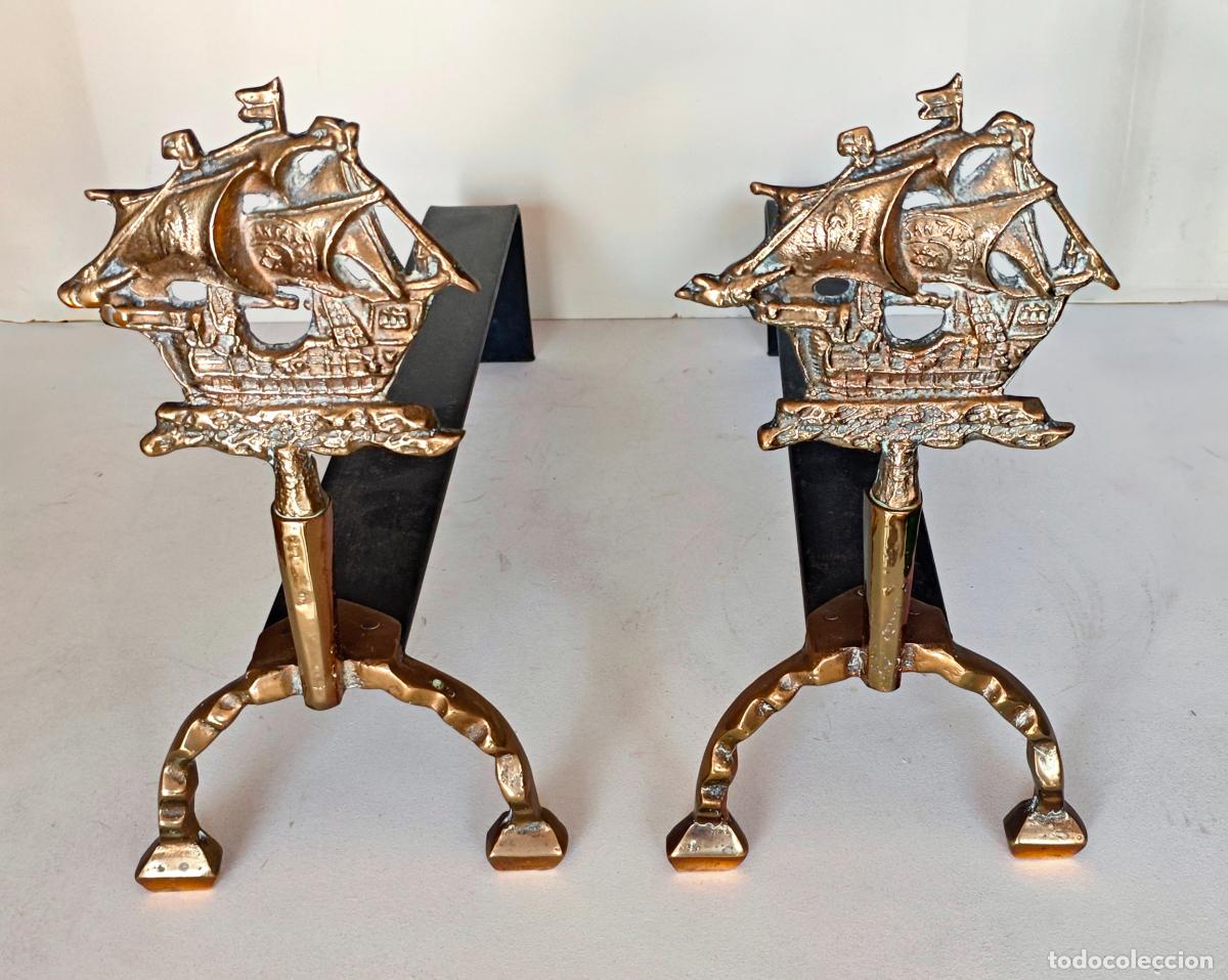 Antig&uuml;edades: PAREJA DE MORILLOS CHIMENEA BRONCE - HIERRO CON BARCOS ANTIGUOS GALEONES - 29 X 16 CM X 43 CM FONDO