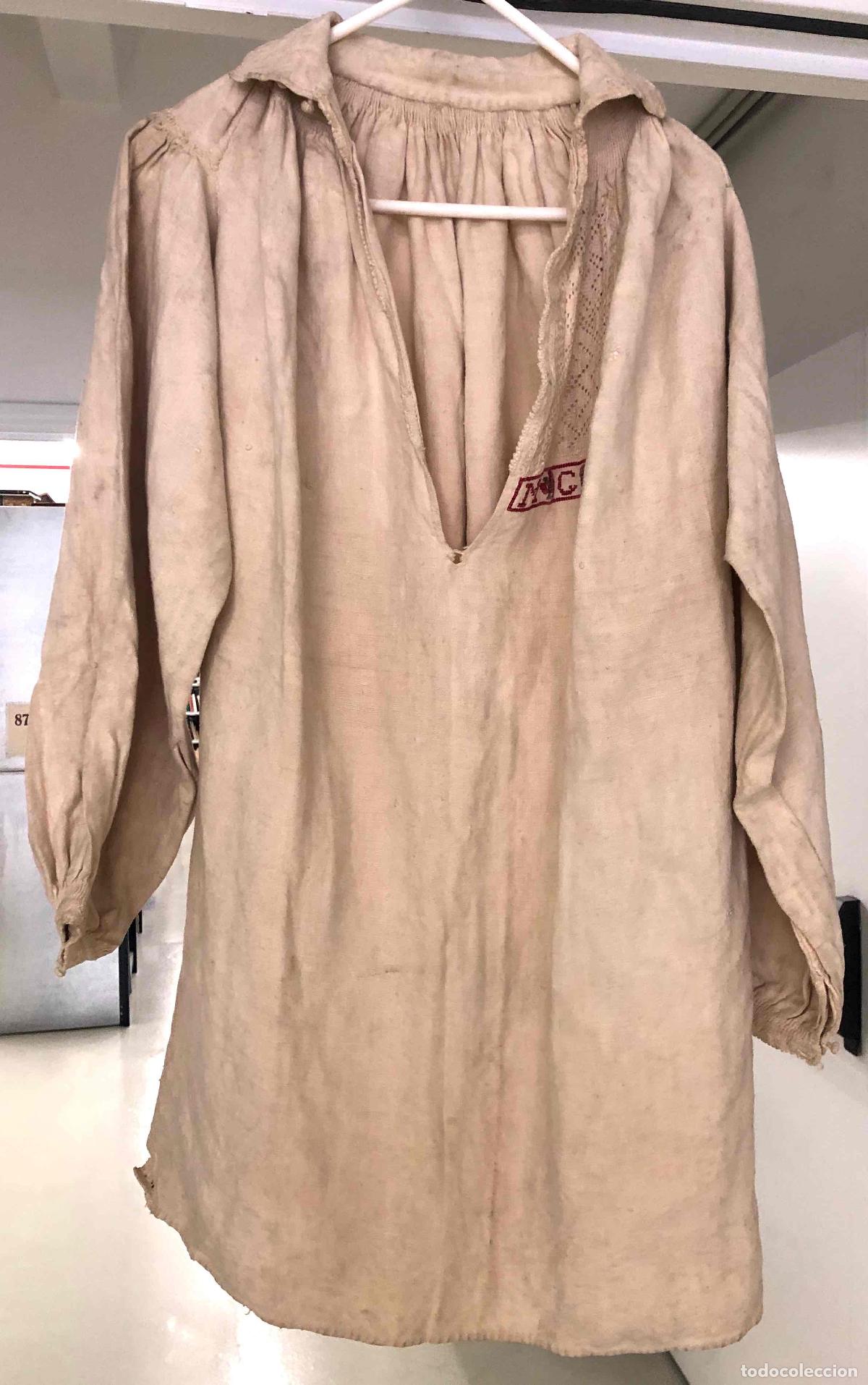 Antig&uuml;edades: CAMISA-CAMISOLA LAGARTERA REALIZADA A MANO EN LINO O SIMILAR. ORIGINAL