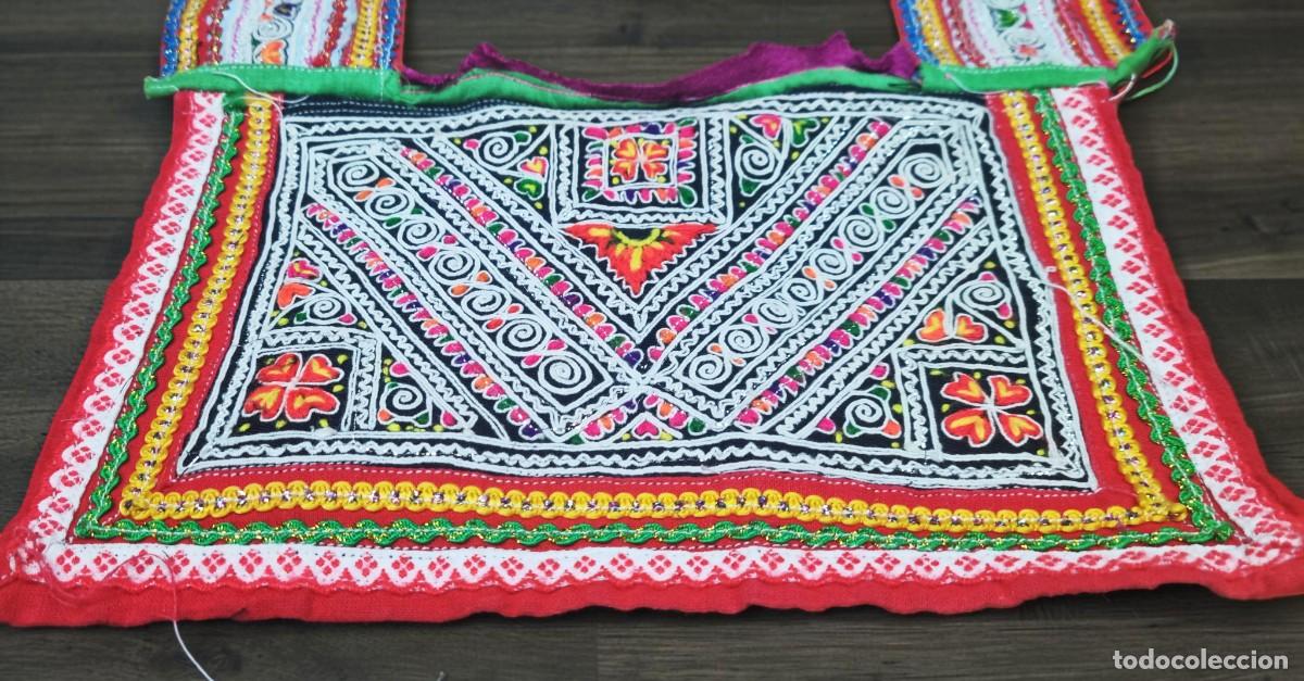 Antig&uuml;edades: Panel bordado Hmong hecho a mano,Tailandia, textil &eacute;tnico artesanal