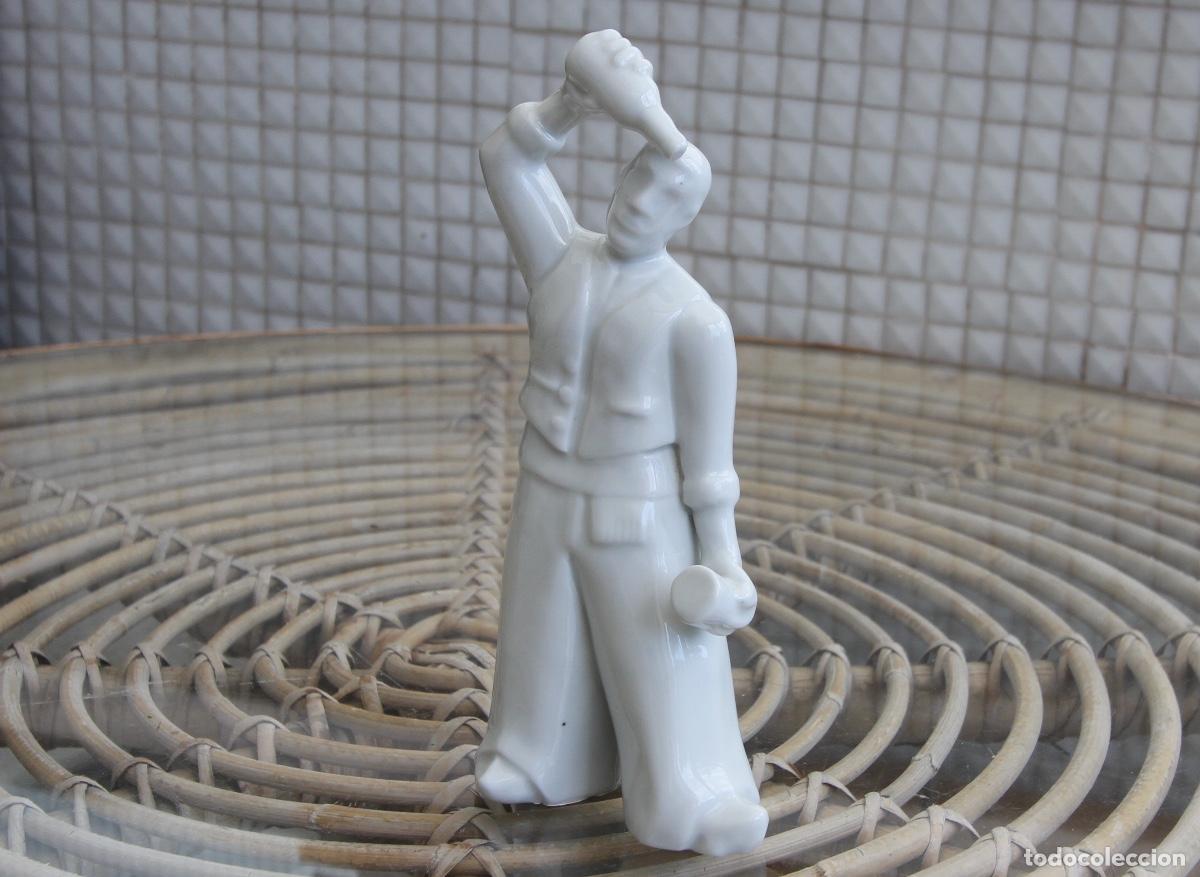 Antig&uuml;edades: Cer&aacute;mica tradicional asturiana Asturias SIDRA FIGURA ESCANCIADOR Miguel V&aacute;zquez