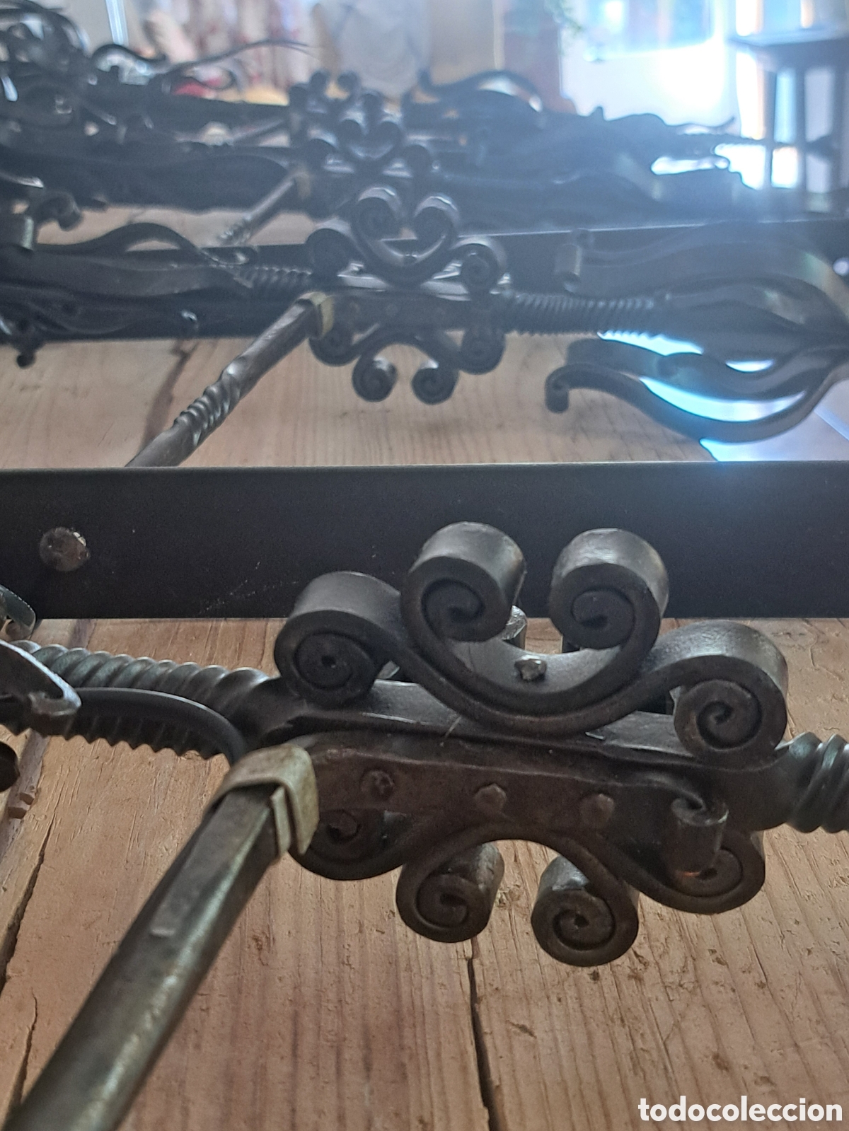 Antig&uuml;edades: Dos antorchas apliques de luz de forja - Foto 7