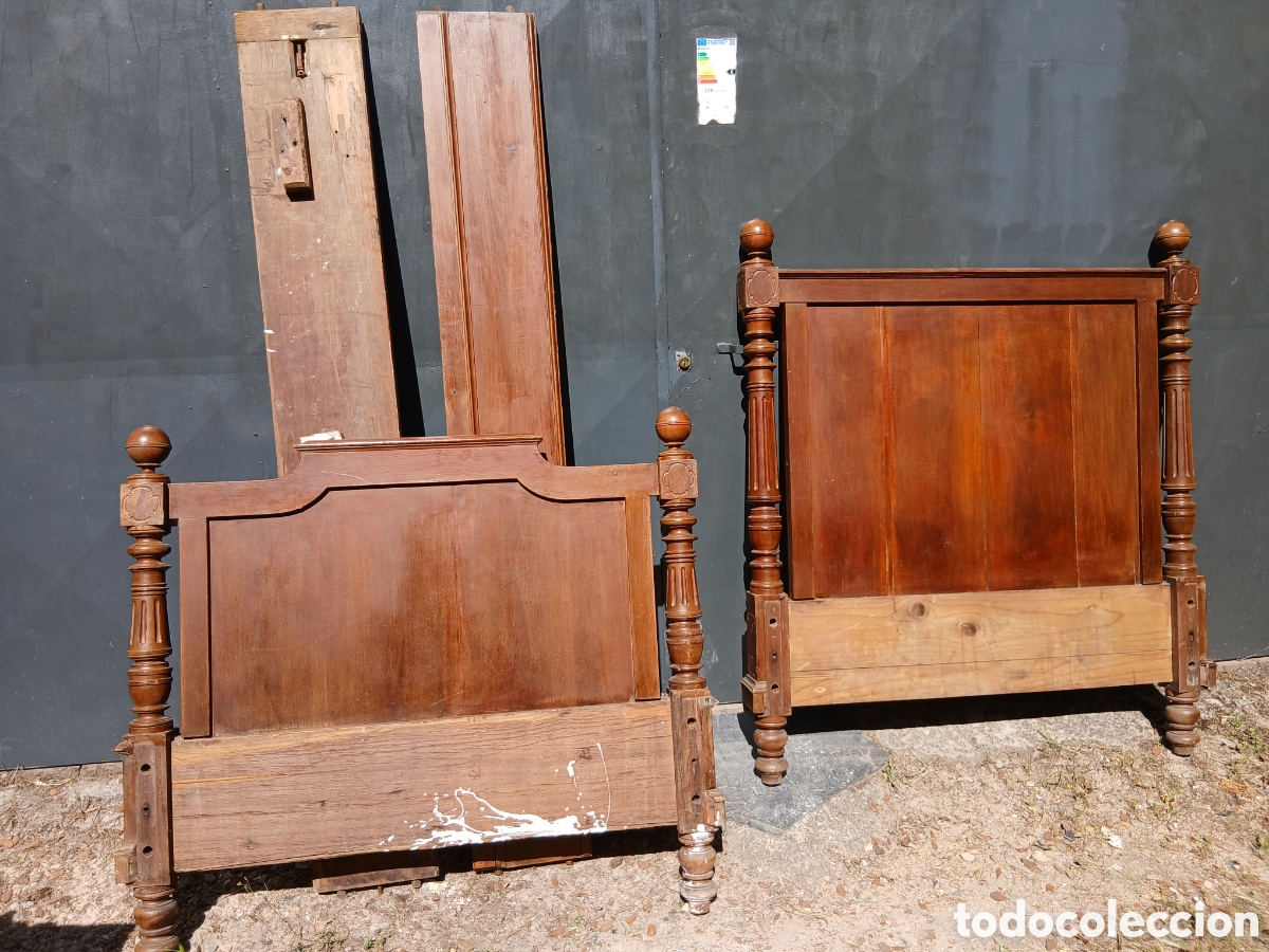 Antig&uuml;edades: Cama de madera antigua en buen estado