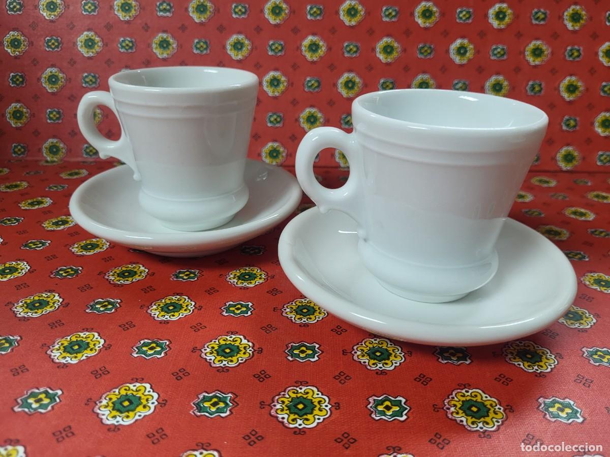 Antiquit&eacute;s: ANTIGUA PAREJA TAZAS CERAMICA O PORCELANA BLANCA