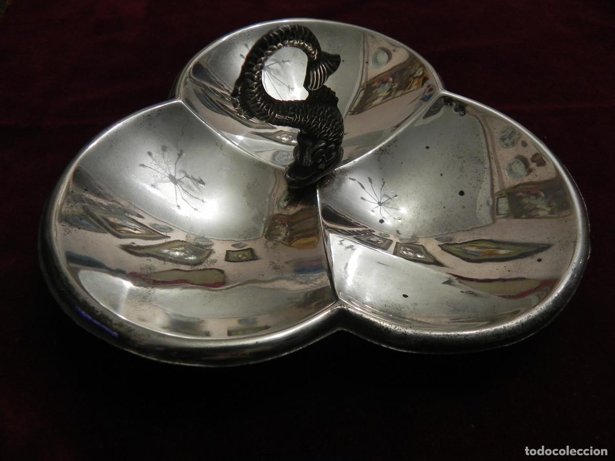 Antig&uuml;edades: ** ANTIGUA BANDEJA DE PLATA **