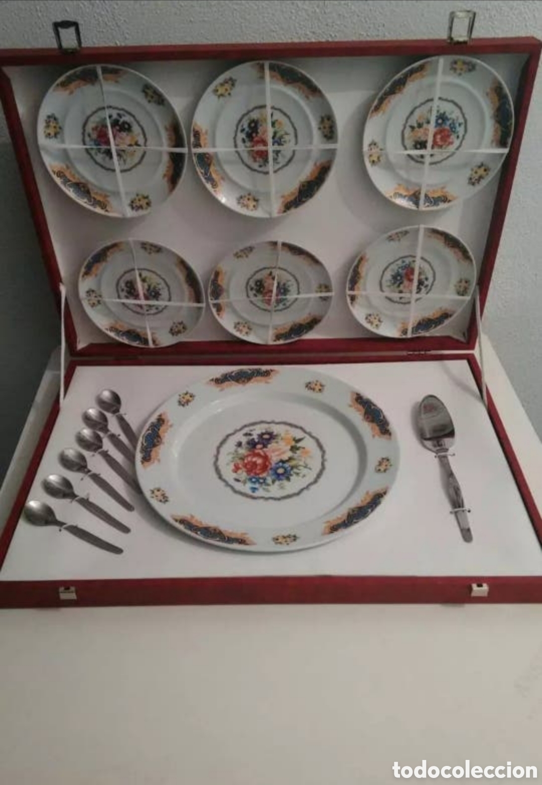 Antig&uuml;edades: Set de platos y cuberter&iacute;a Limoges