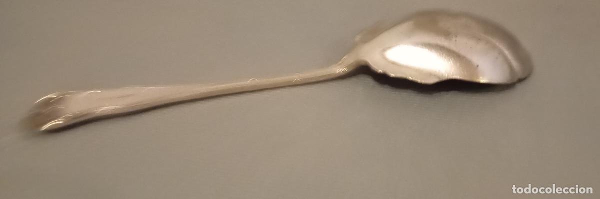 Antig&uuml;edades: Cuchara de servir con mango ornamentado - Foto 4