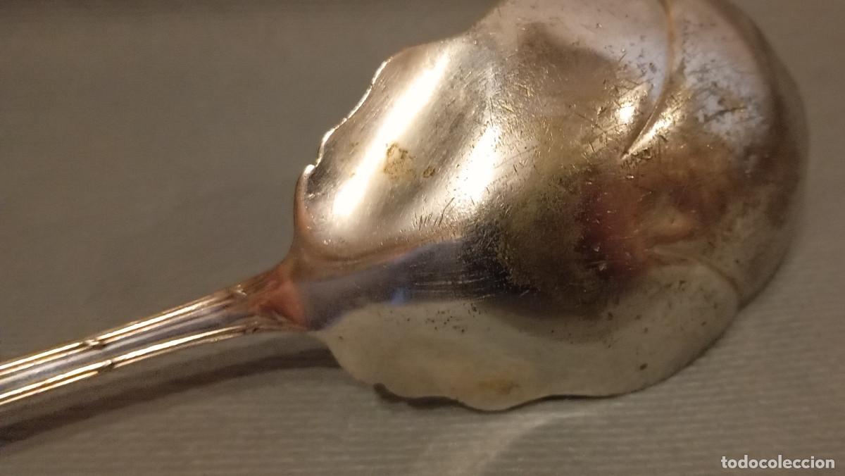 Antig&uuml;edades: Cuchara de servir con mango ornamentado - Foto 5
