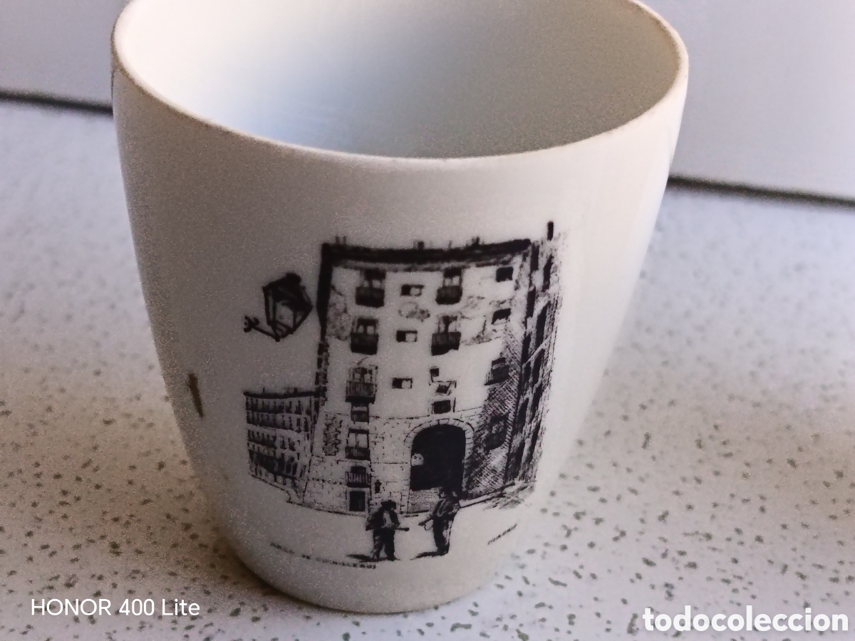 Antig&uuml;edades: Dos vasos de caf&eacute; de colecci&oacute;n recuerdo de Madrid - Foto 5