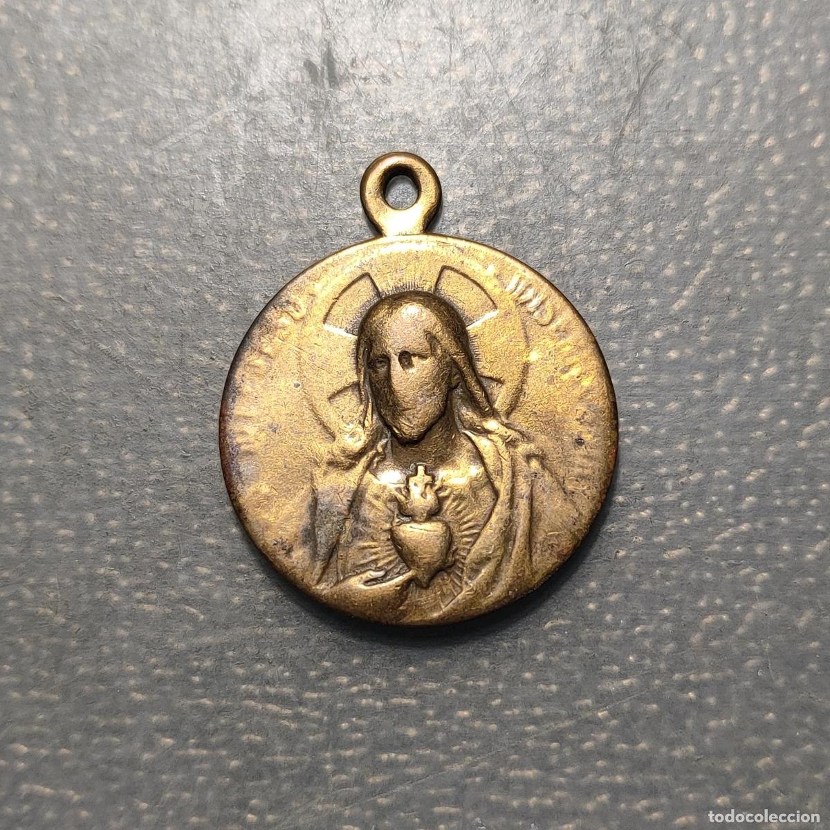 Antig&uuml;edades: MEDALLA RELIGIOSA VIRGEN DEL CARMEN SAGRADO CORAZON DE JESUS BRONCE