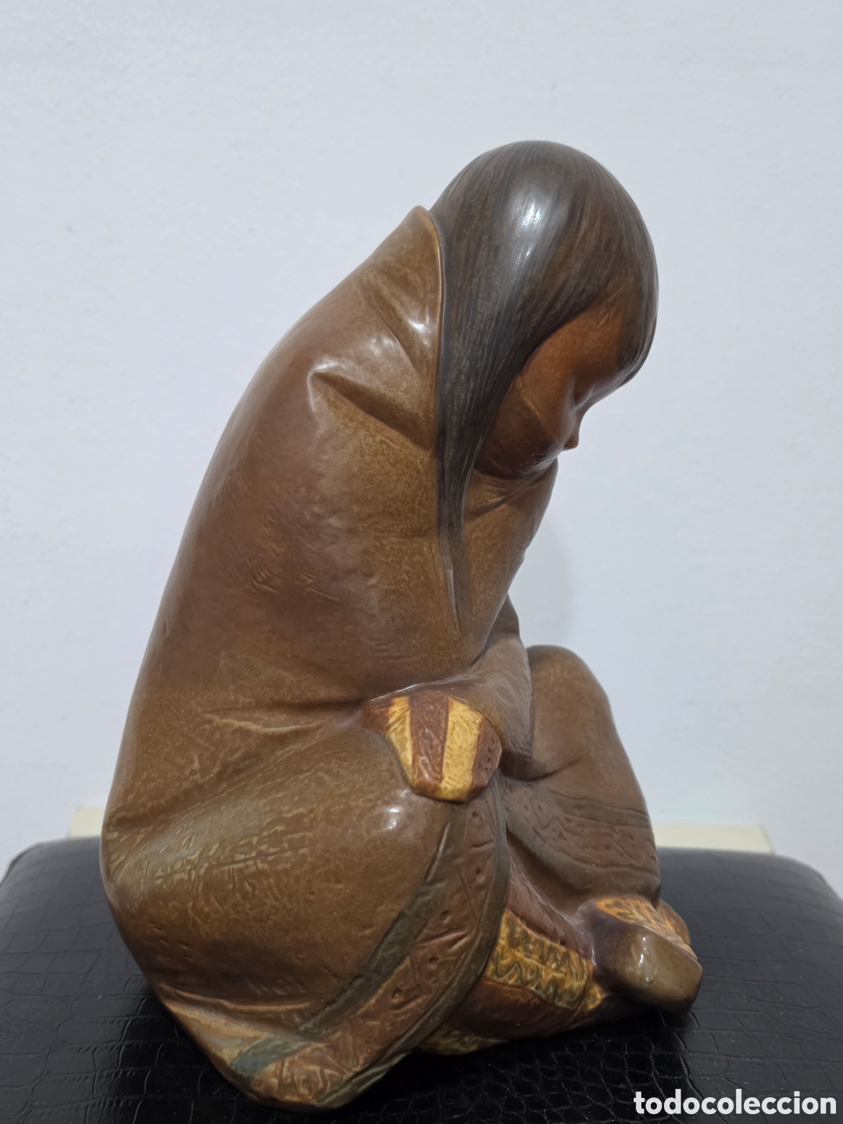 Antig&uuml;edades: Ni&ntilde;a de Esquimal Lladr&oacute; 26x22 cm. - Foto 5