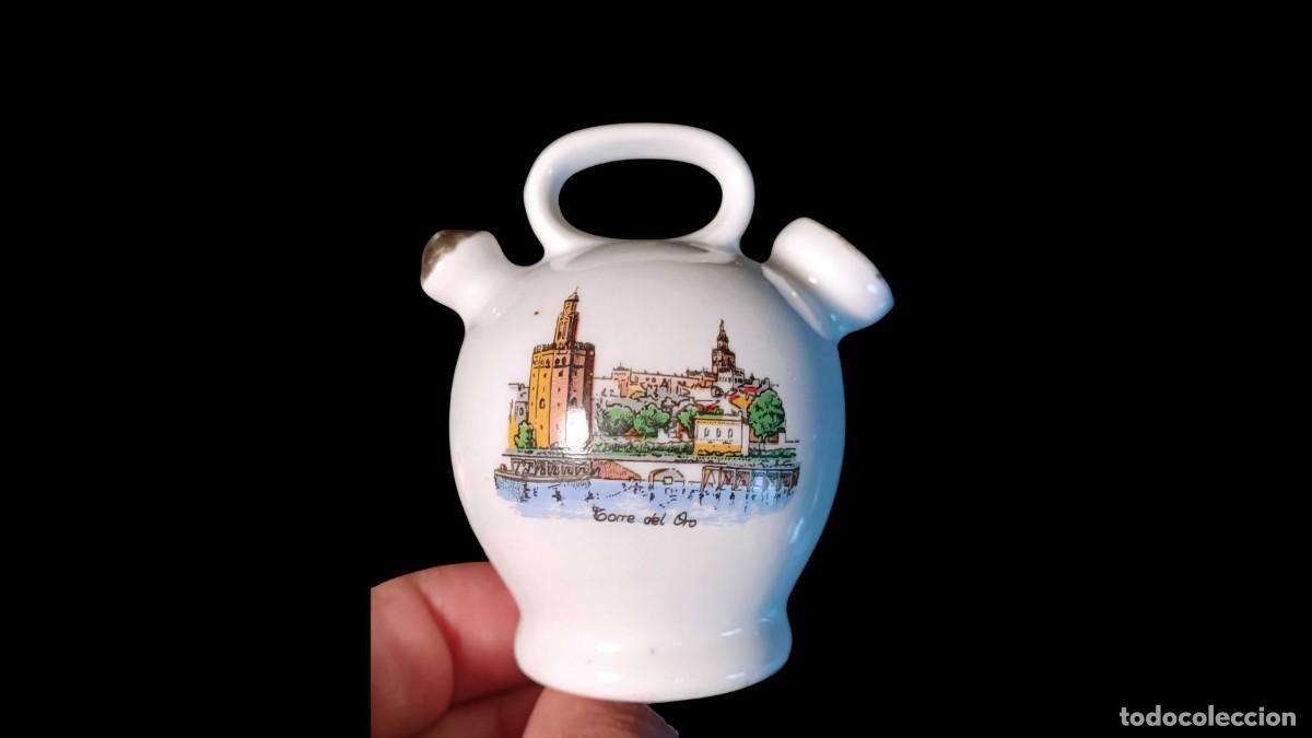 Antiques: BOTIJO MINIATURA DE PORCELANA - TORRE DEL ORO SEVILLA - RECUERDO TUR&Iacute;STICO - VINTAGE A&Ntilde;OS 60/80