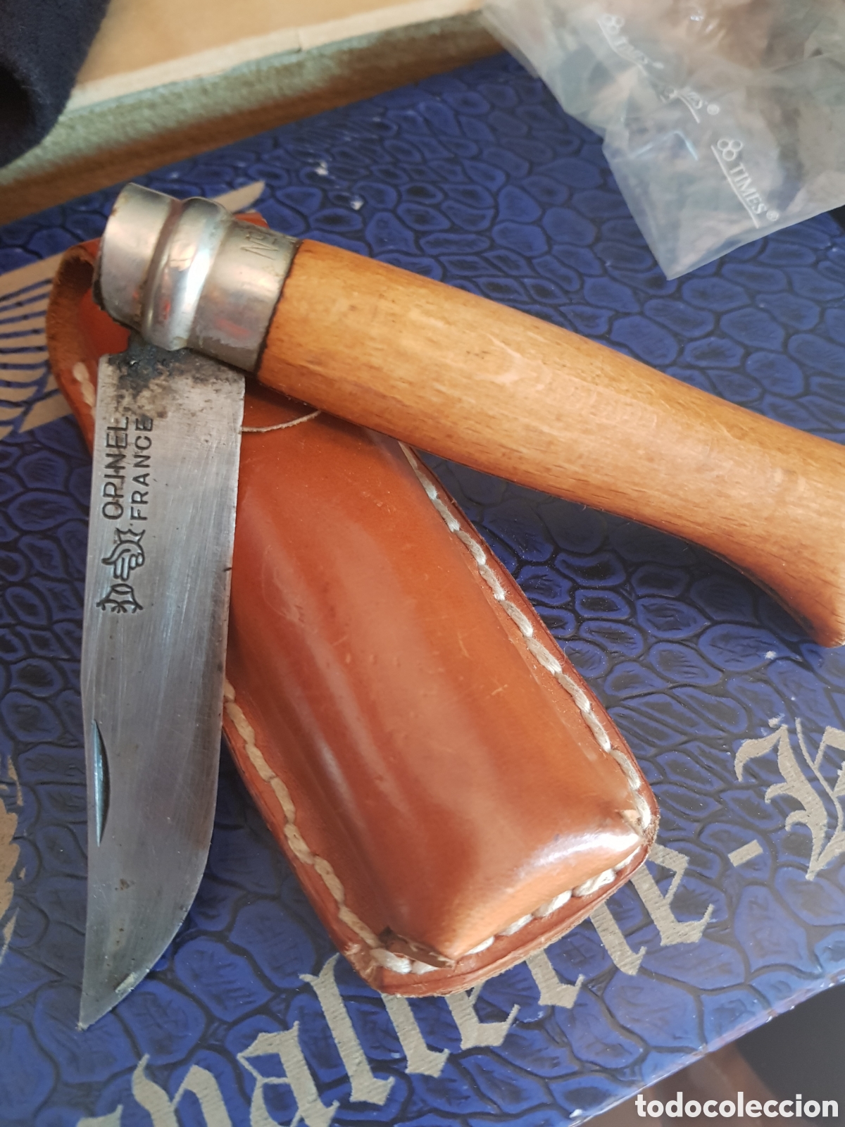 Antig&uuml;edades: ANTIGUA NAVAJA OPINEL CON SU FUNDA DE CUERO