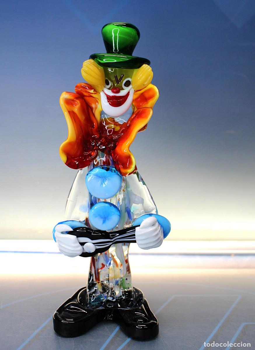 Antig&uuml;edades: Payaso con guitarra en cristal de Murano.