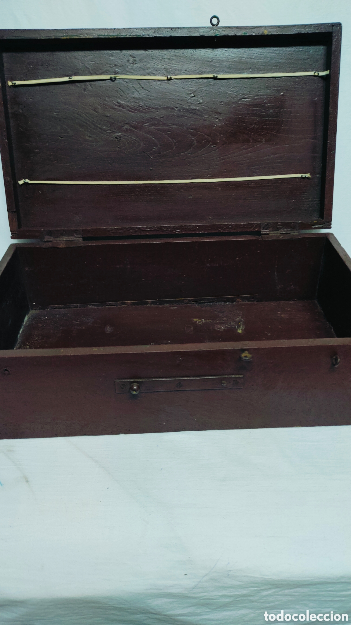 Antig&uuml;edades: CAJA DE MADERA RUSTICA.ARTESANAL.BAUL.DECORACION.