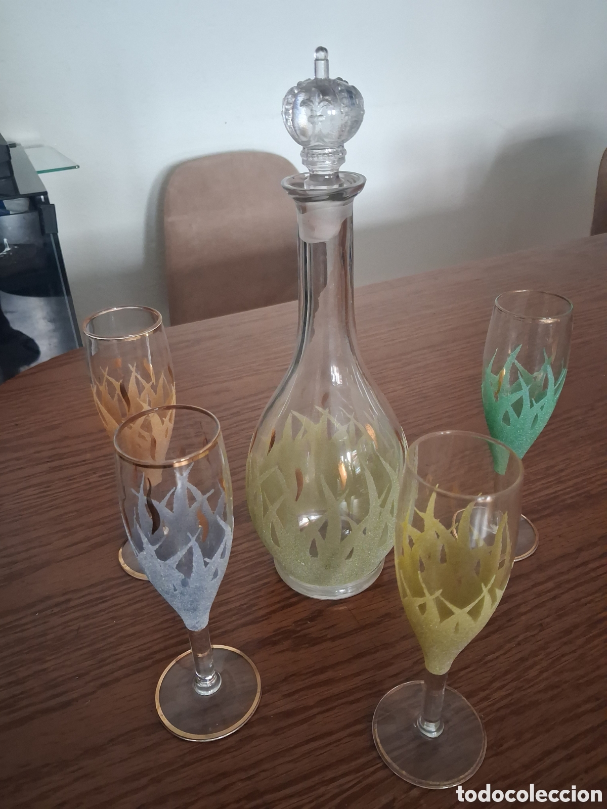 Antig&uuml;edades: Juego de copas antiguas de champan o licor