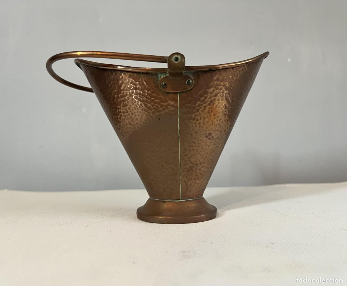 Antig&uuml;edades: Antiguo Cubo de Cobre Martillado