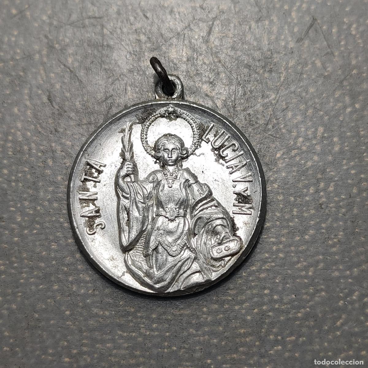 Antig&uuml;edades: MEDALLA RELIGIOSA VALENCIA SANTA LUCIA COFRADIA FUNDADA EN 1400 ALUMINIO