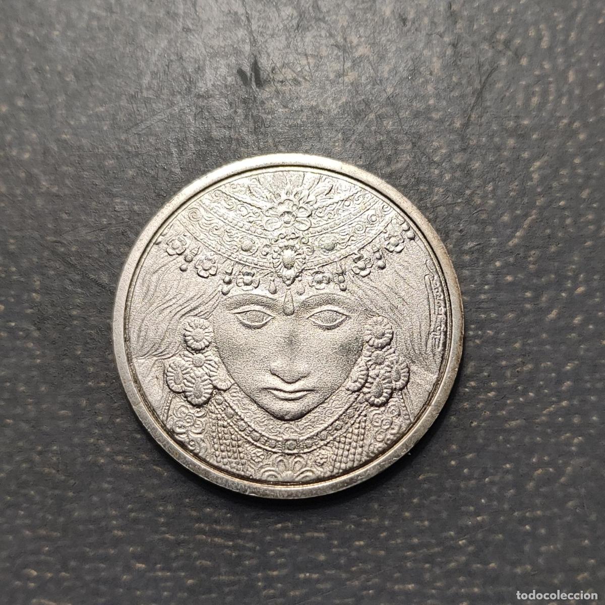 Antig&uuml;edades: MEDALLA RELIGIOSA VALENCIA VIRGEN DE LOS DESAMPARADOS VALENCIA SU PATRONA PLATA