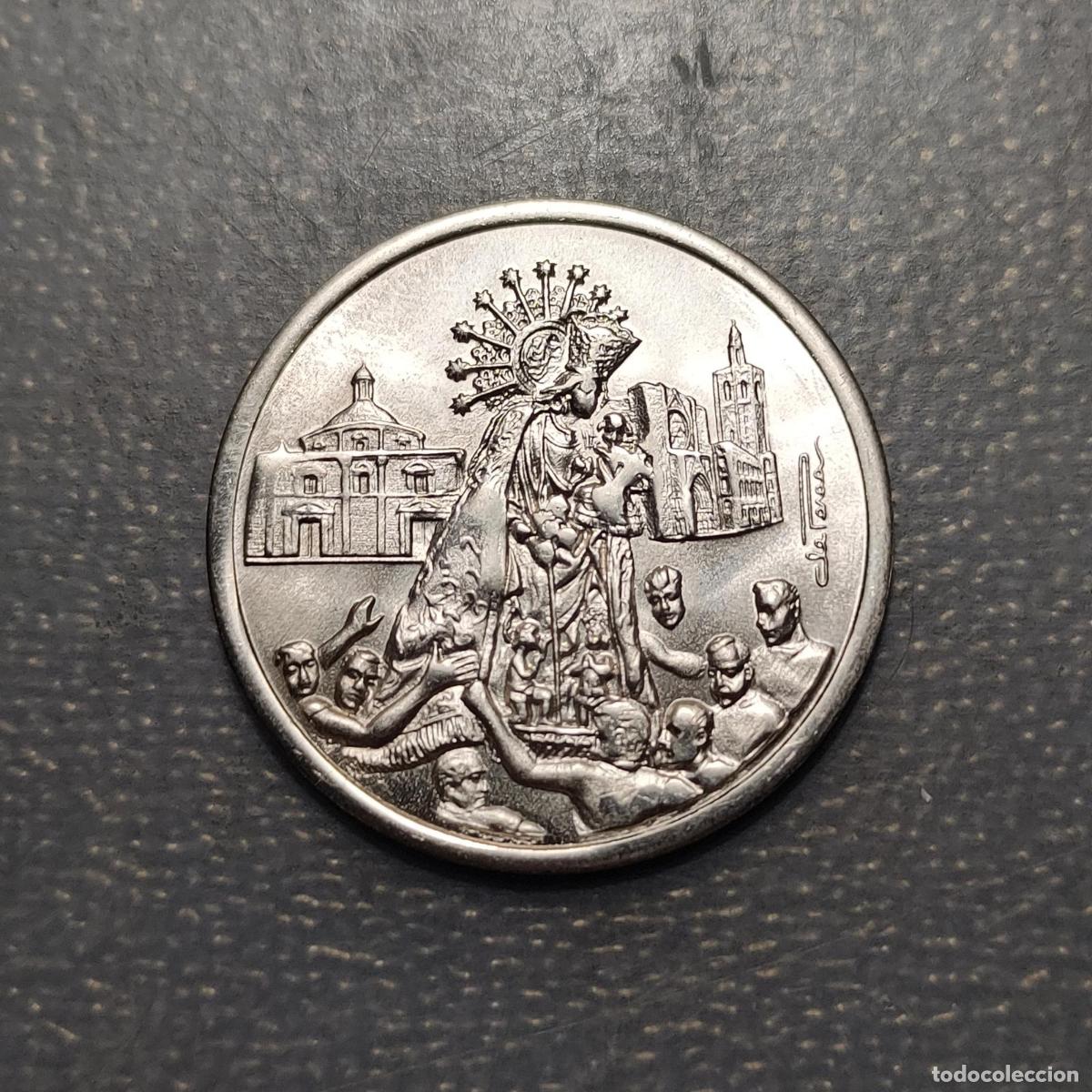 Antig&uuml;edades: MEDALLA RELIGIOSA VALENCIA VIRGEN DE LOS DESAMPARADOS PLATA 30 mm
