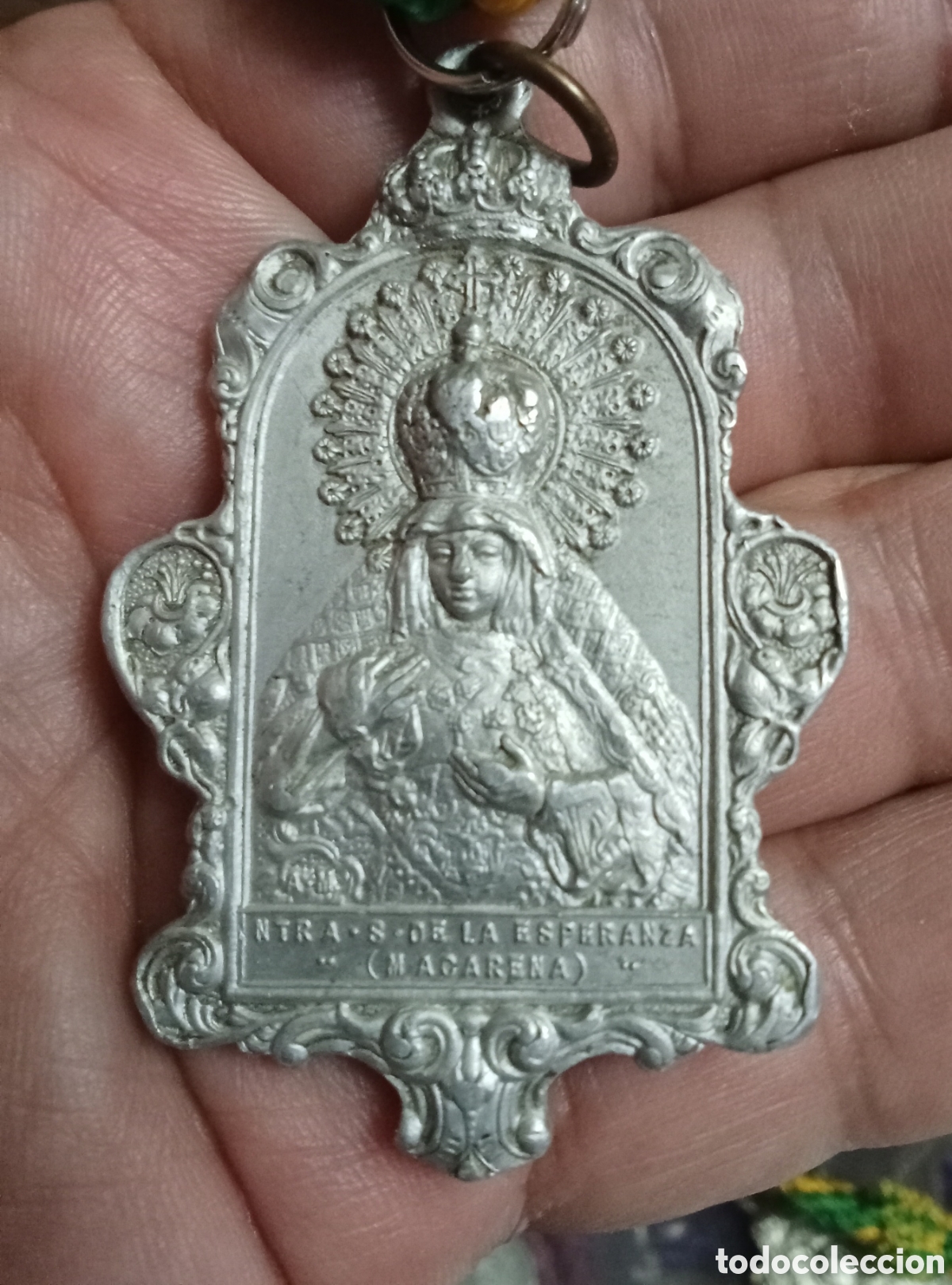 Antig&uuml;edades: Medalla bendici&oacute;n de la bendici&oacute;n del templo de la Esperanza Macarena a&ntilde;o 1949