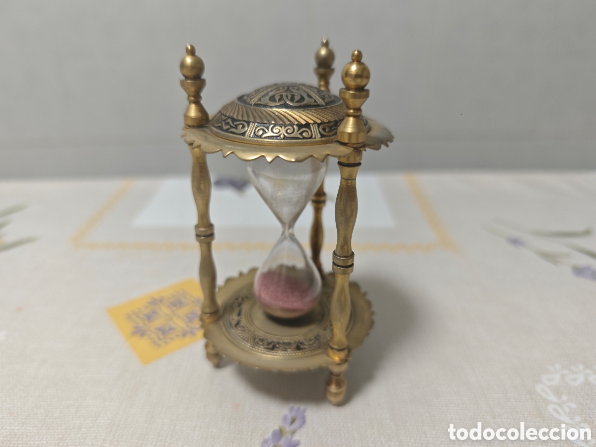Antig&uuml;edades: Precioso reloj de arena en bronce y cristal