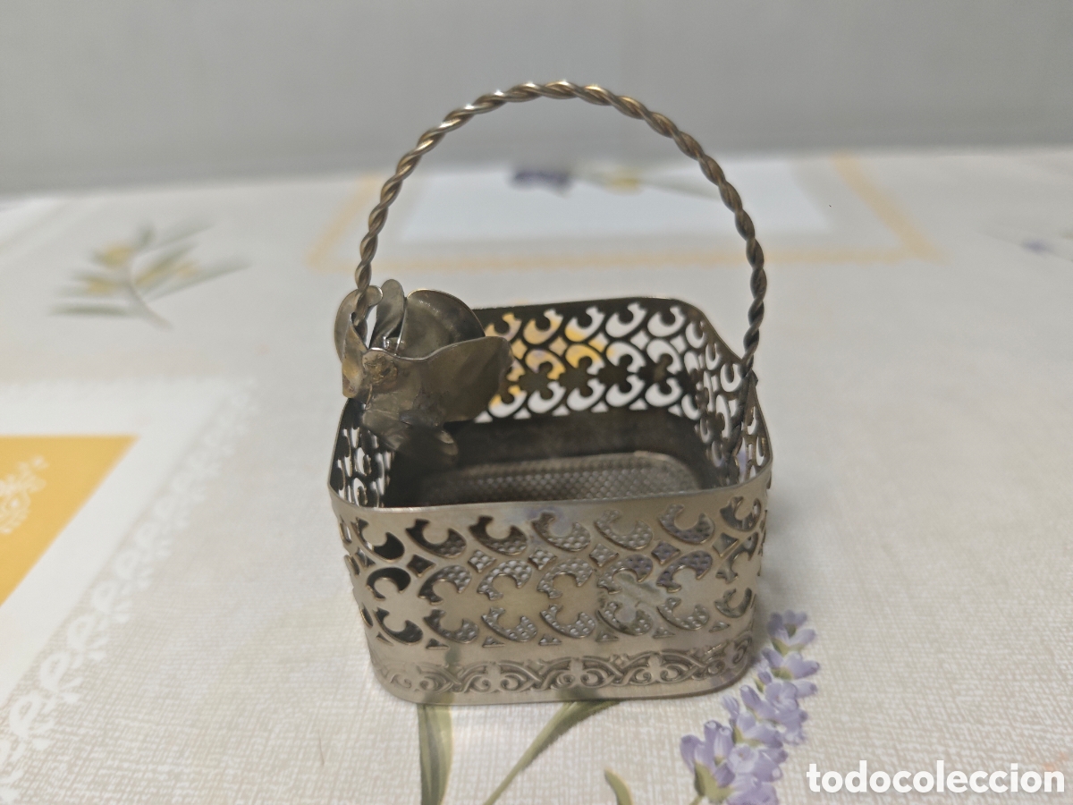 Antig&uuml;edades: Cesta con Rosa en metal - Foto 2