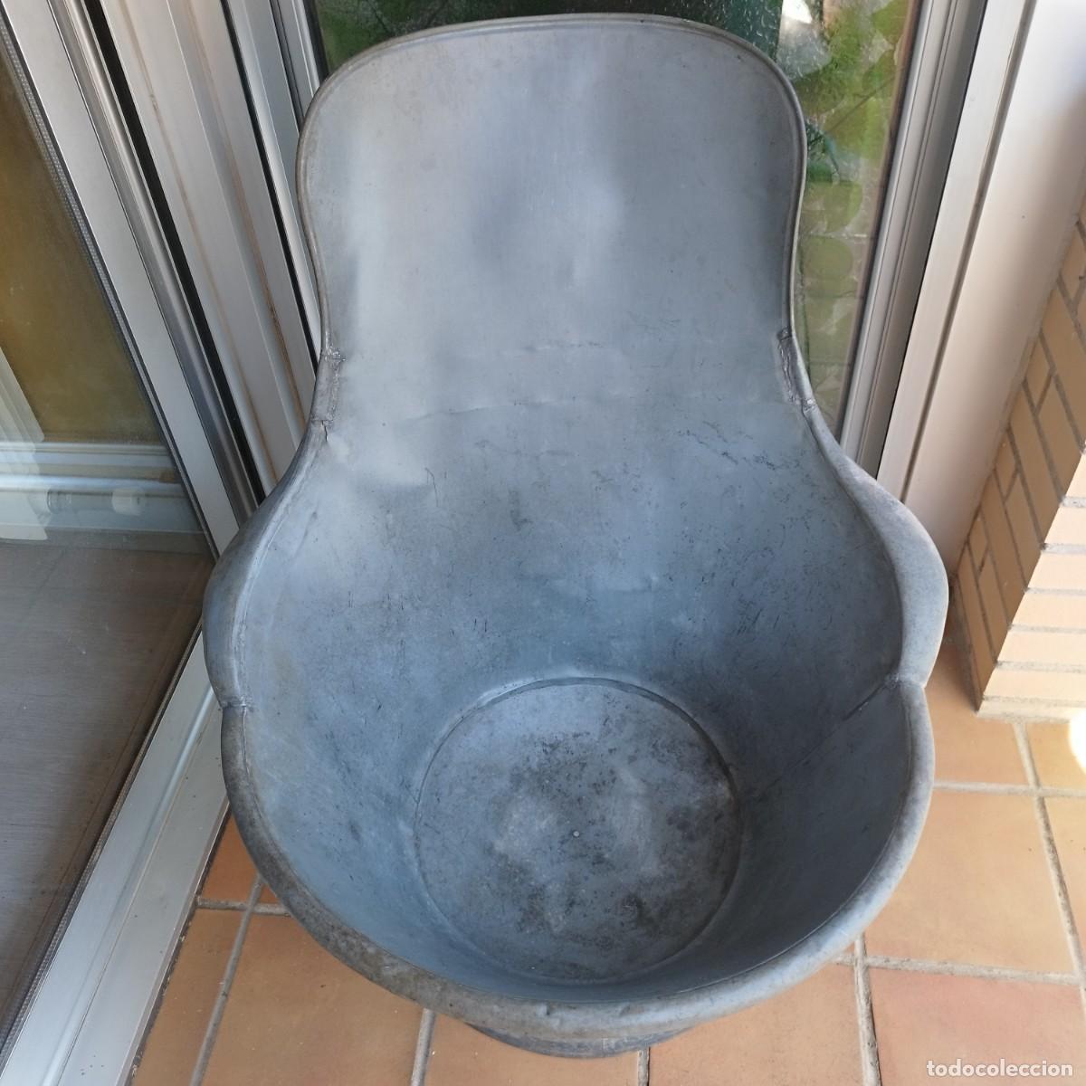 Antig&uuml;edades: BA&Ntilde;ERA DE ZINC CON RESPALDO