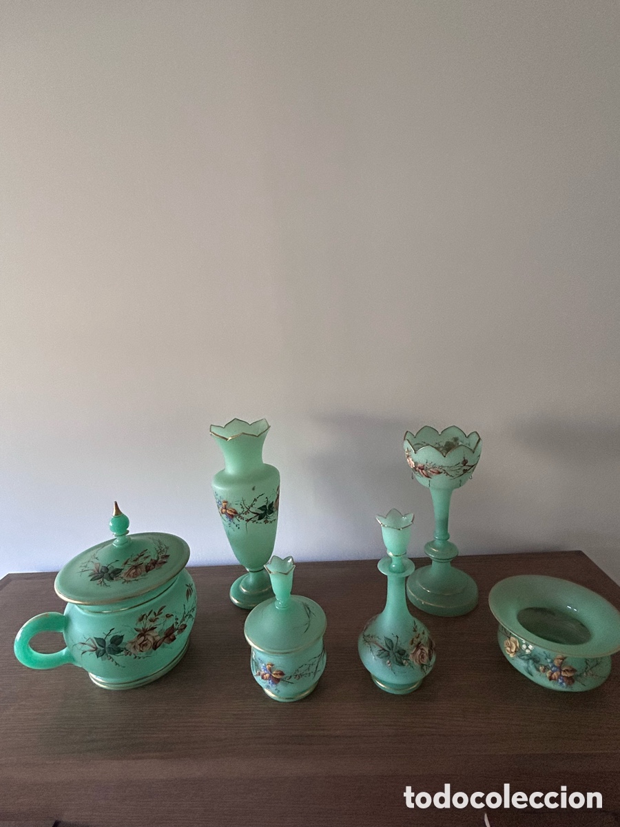Antig&uuml;edades: Opalinas. Juego antiguo de dormitorio - Foto 1