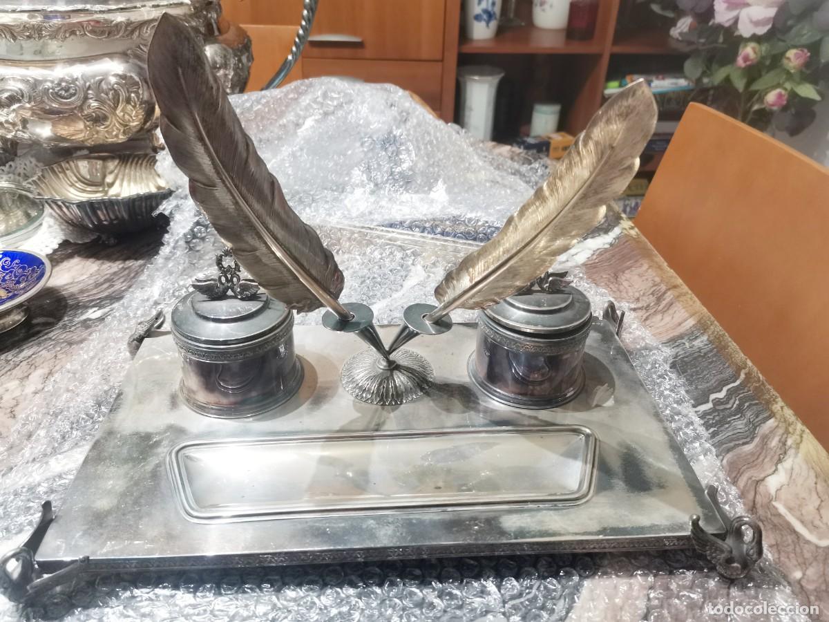 Antig&uuml;edades: Escriban&iacute;a plata de ley 1,2 kil&oacute;gramos, 35 x 20 cm