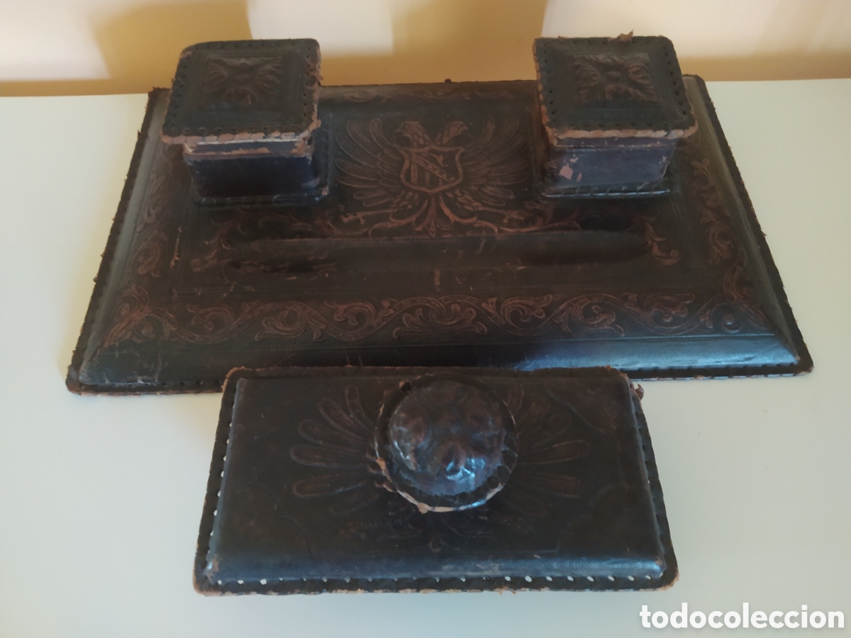Antig&uuml;edades: Tintero vintage de cuero repujado - Foto 1