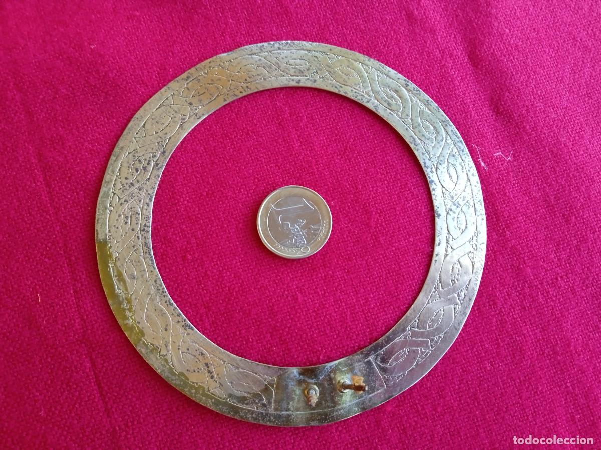 Antig&uuml;edades: Aureola Corona resplandor de metal para figura religiosa