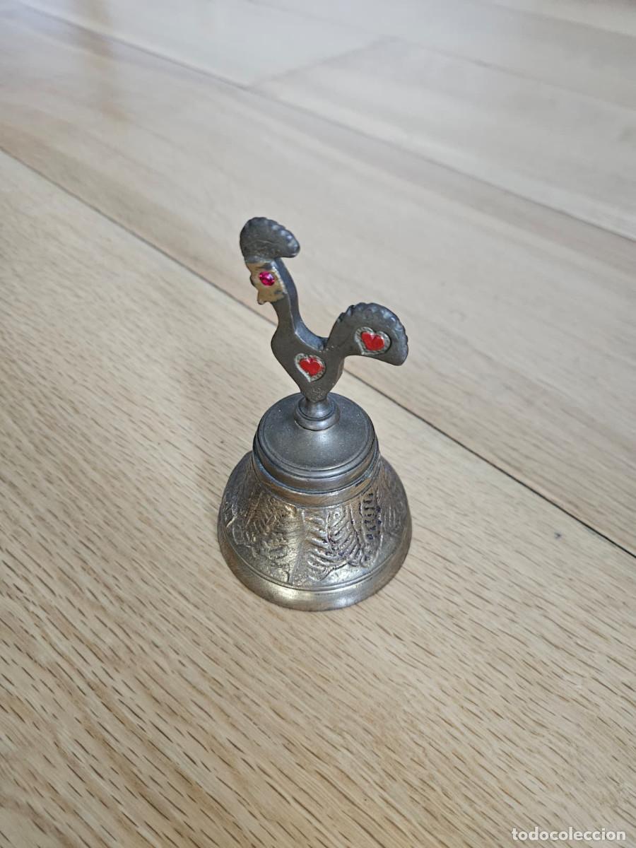 Antig&uuml;edades: Campanilla de bronce - Foto 2