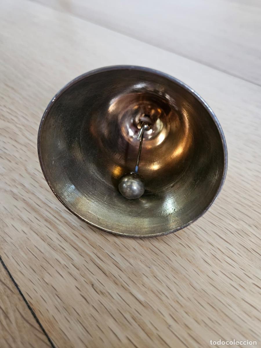 Antig&uuml;edades: Campanilla de bronce - Foto 3