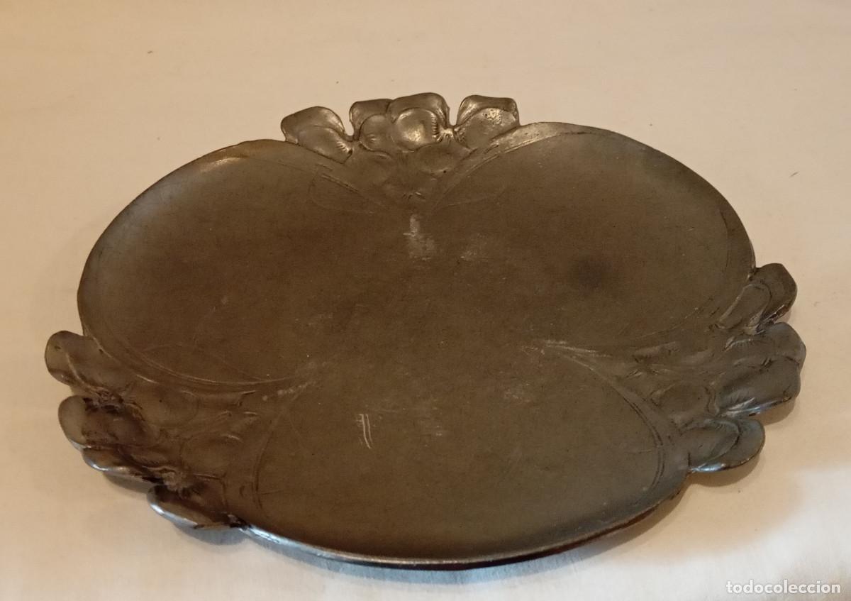 Antig&uuml;edades: Bandeja antigua de esta&ntilde;o franc&eacute;s - Foto 4