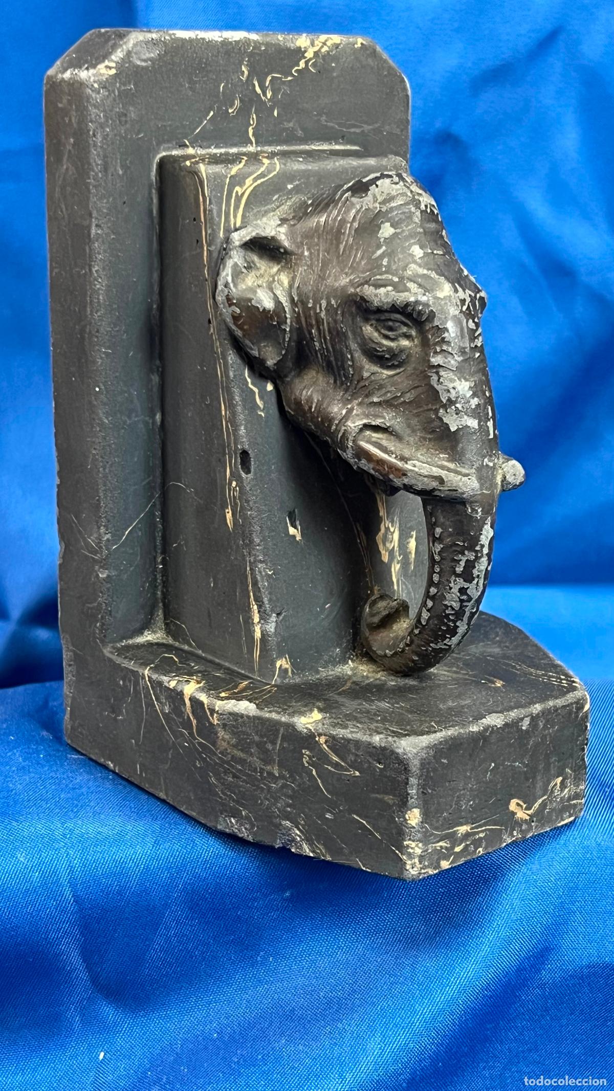 Antig&uuml;edades: INTERESANTE Y ANTIGUO SUJETALIBROS DE ESTILO ART D&Eacute;CO - CABEZA DE ELEFANTE EN RELIEVE - BASE DE PIED