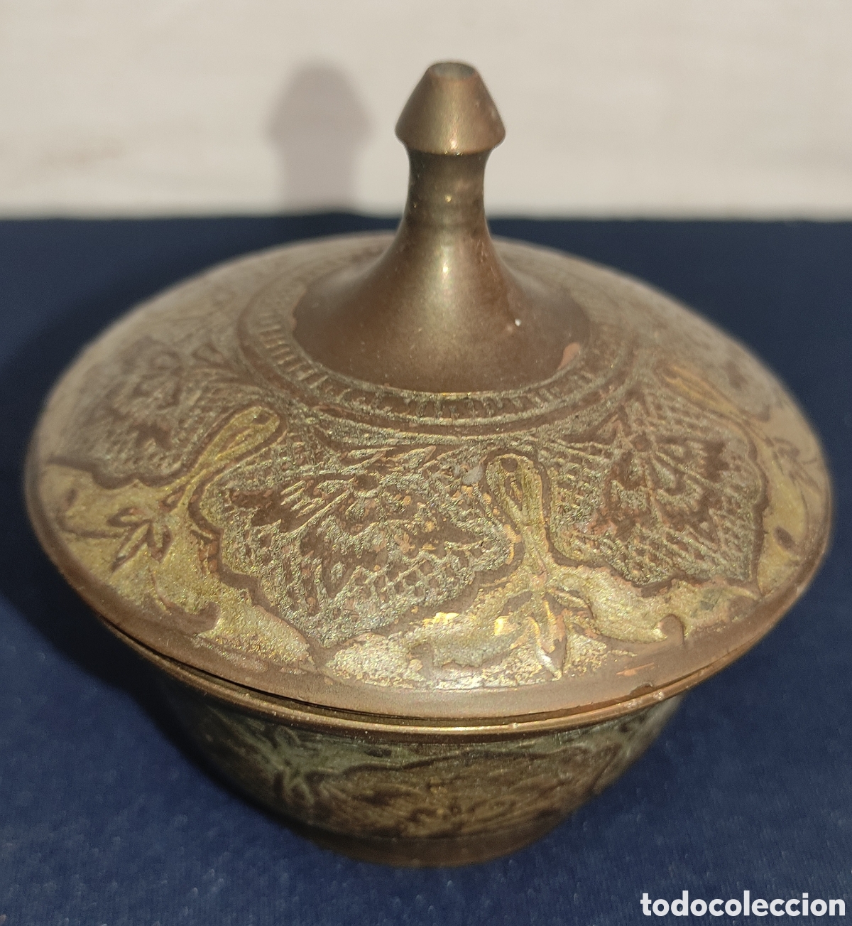 Antig&uuml;edades: Caja decorativa de laton o bronce