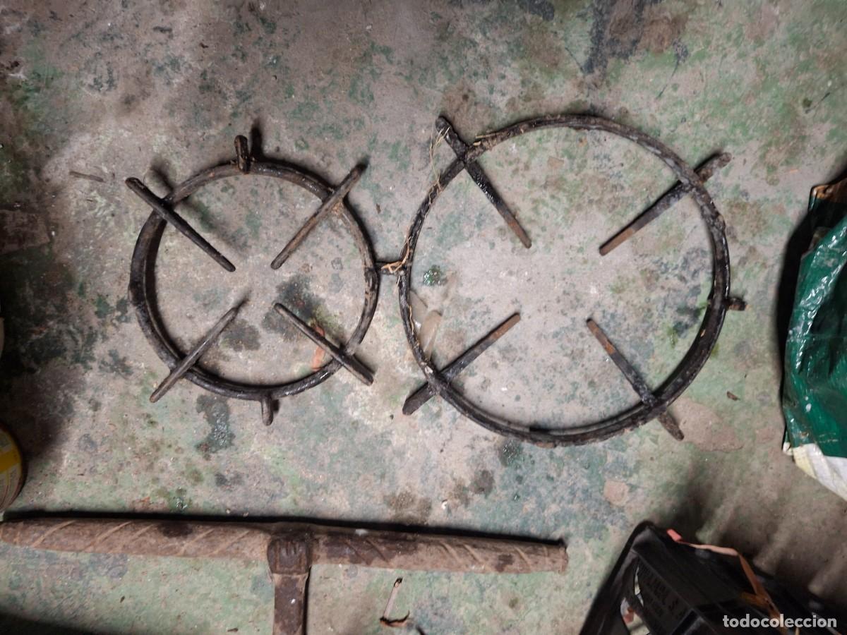 Antig&uuml;edades: Antigua rejilla soporte quemador cocina de hierro